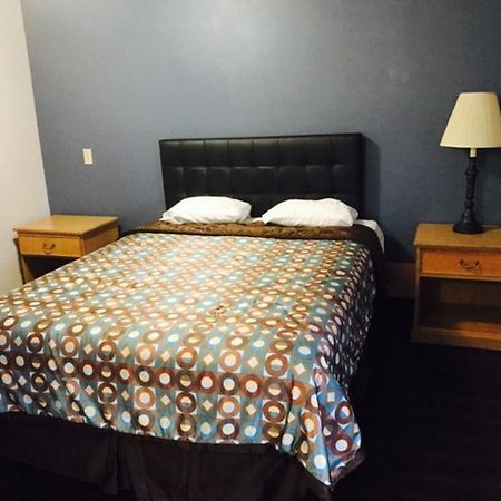 Kings Row Inn Милуоки Екстериор снимка
