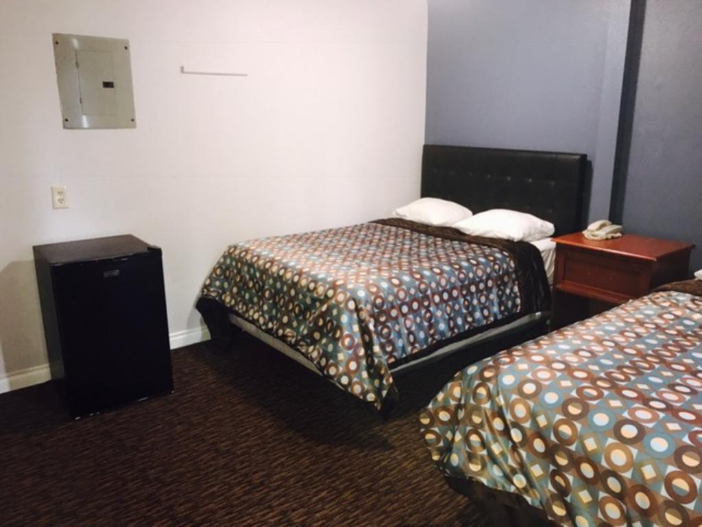 Kings Row Inn Милуоки Екстериор снимка